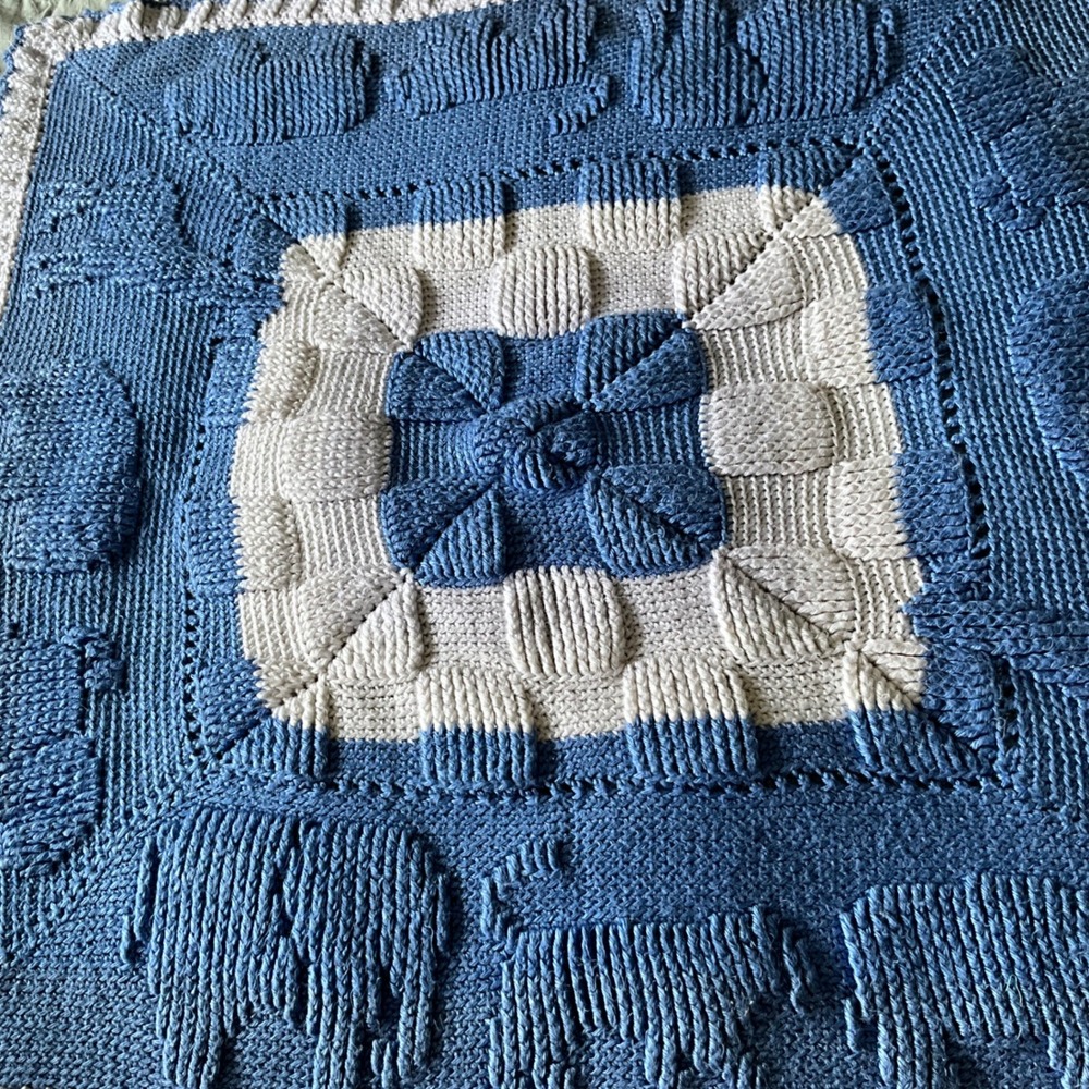 Blue Elephant Baby Blanket Knit Handmade Nursery Decor 31x31‎ Square